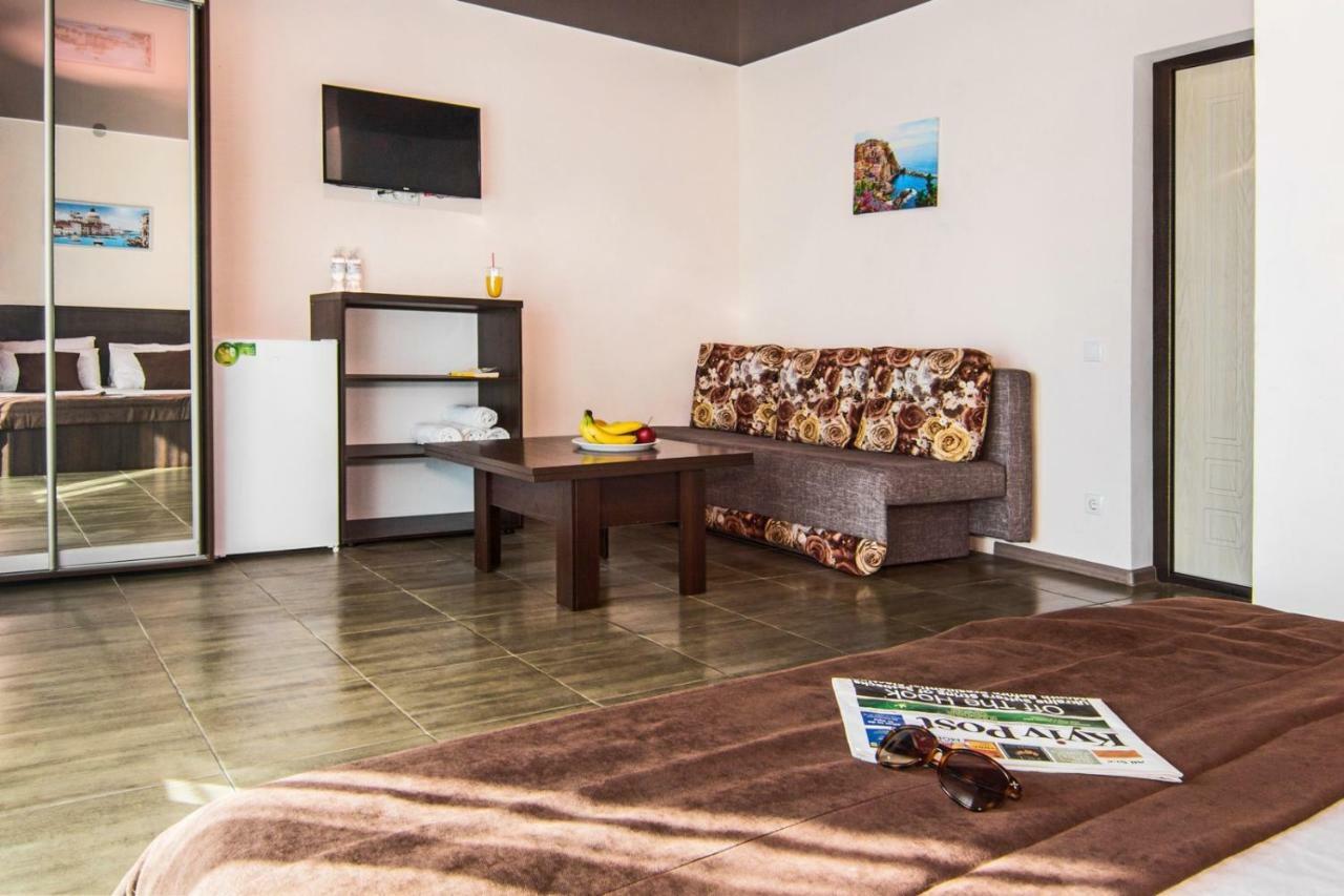 Hotel Marmaris Skadovsʼk Zewnętrze zdjęcie
